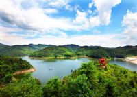 乌川湖风景区