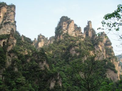 四十八将军岩