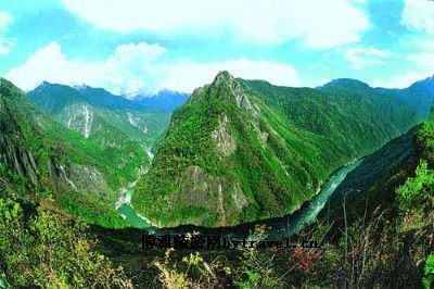 雅鲁藏布大峡谷