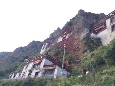 扎耶巴洞窟群