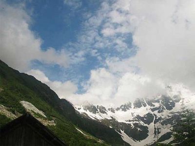嘎隆拉雪山