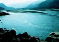 新村湖