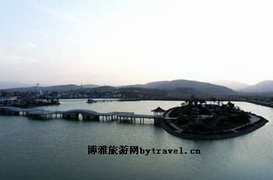 太阳湖