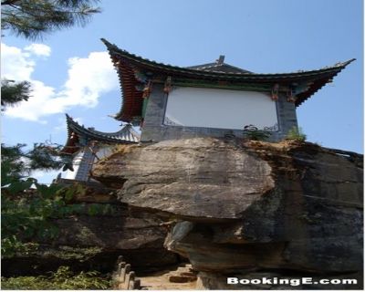 凤庆石洞寺