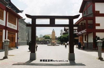 东寺塔