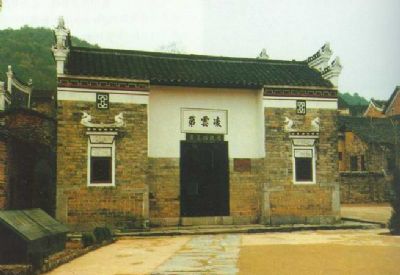 黄克诚故居