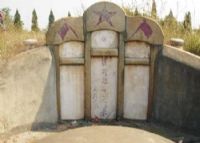 罗哲烈士墓