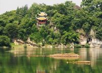 朝阳岩