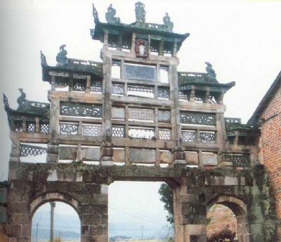 龙家牌坊