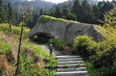烟霞峰