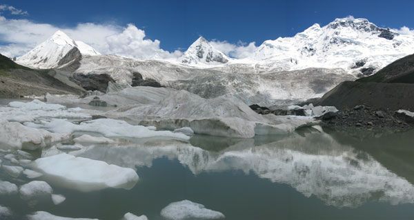 萨普神山、圣湖