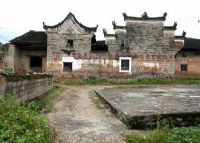 红七军和湘东南独立师会师旧址——万家大屋