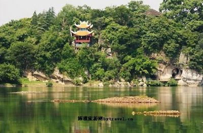 朝阳岩