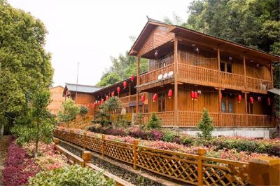 卧龙山庄景区