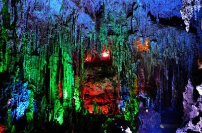 弥勒白龙洞风景名胜区