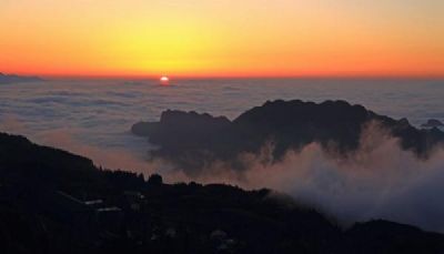 东山峰