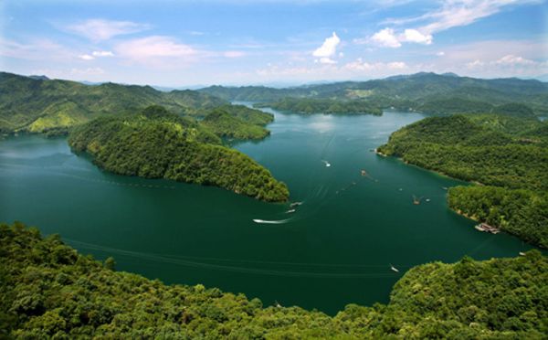 陡水湖