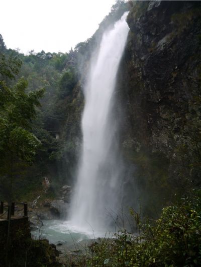 龙泉白云瀑风景区