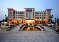 兴宁市鸿源温泉生态园