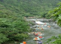 武陵岩峡谷漂流