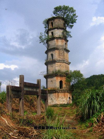 高云塔
