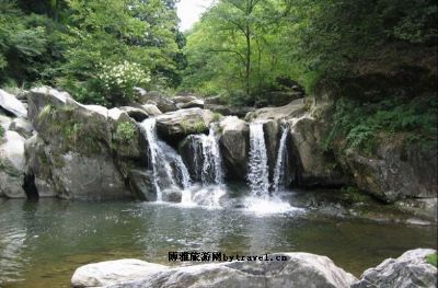 庐山黄龙潭