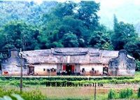 坳头光布围龙屋