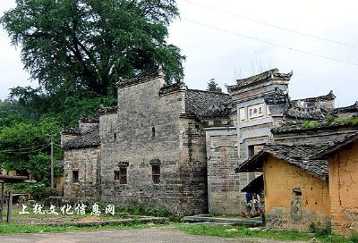 双溪大石门村