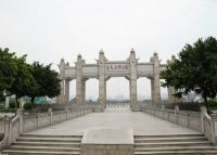 中山大学北门广场