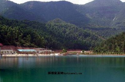 龙涛湾森林动感水城