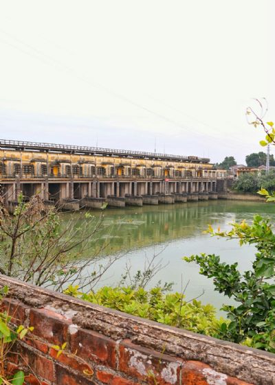 甘竹滩洪潮发电站