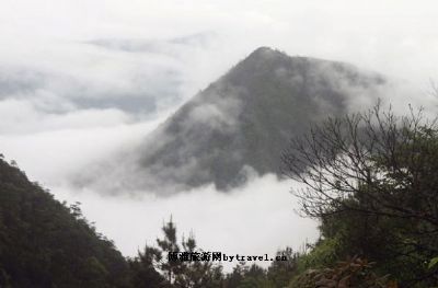 峨嵋峰自然保护区