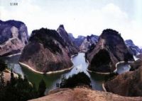 龙门曲湖