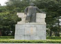 邓培烈士纪念碑