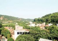 山环水绕荔林秀