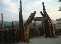 森波拉冰川水谷