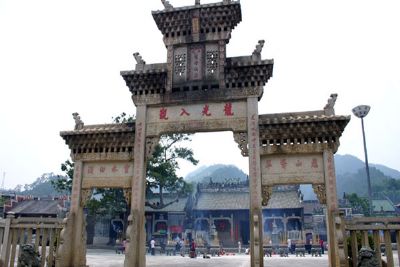 悦城龙母祖庙 (龙母庙)