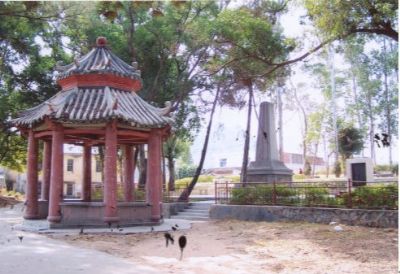 东江游击队罗浮山牺牲烈士纪念碑、纪念亭