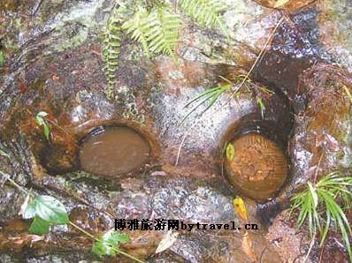 北岭山砂岩石臼群