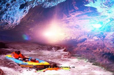 地下溶洞漂流