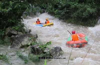 雷公峡漂流